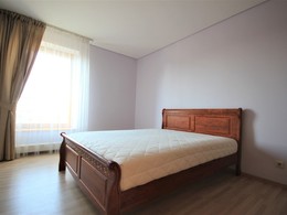 Nuomojamas butas Partizanų g. 27E, Dainavoje, Kaune, 77 kv.m ploto, 3 kambariai