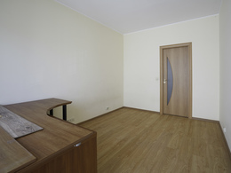 Parduodamas butas Savanorių pr. 25A, Naujamiestyje, Vilniuje, 57 kv.m ploto, 3 kambariai