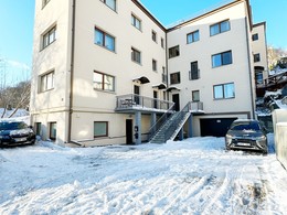 Nuomojamas butas Savanorių pr. 33, Žaliakalnyje, Kaune, 90 kv.m ploto, 3 kambariai