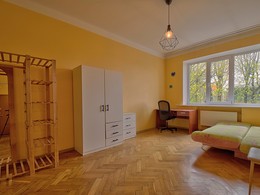 Nuomojamas butas Žaliakalnyje, Kaune, 73 kv.m ploto, 3 kambariai